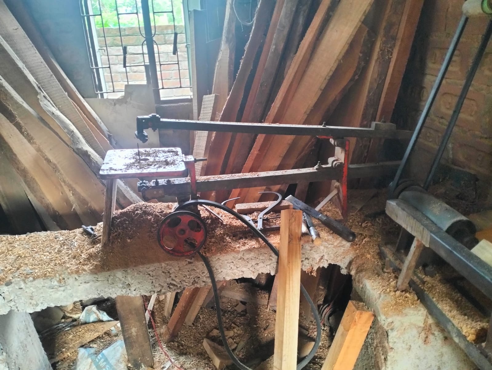 Jali and cutting work area